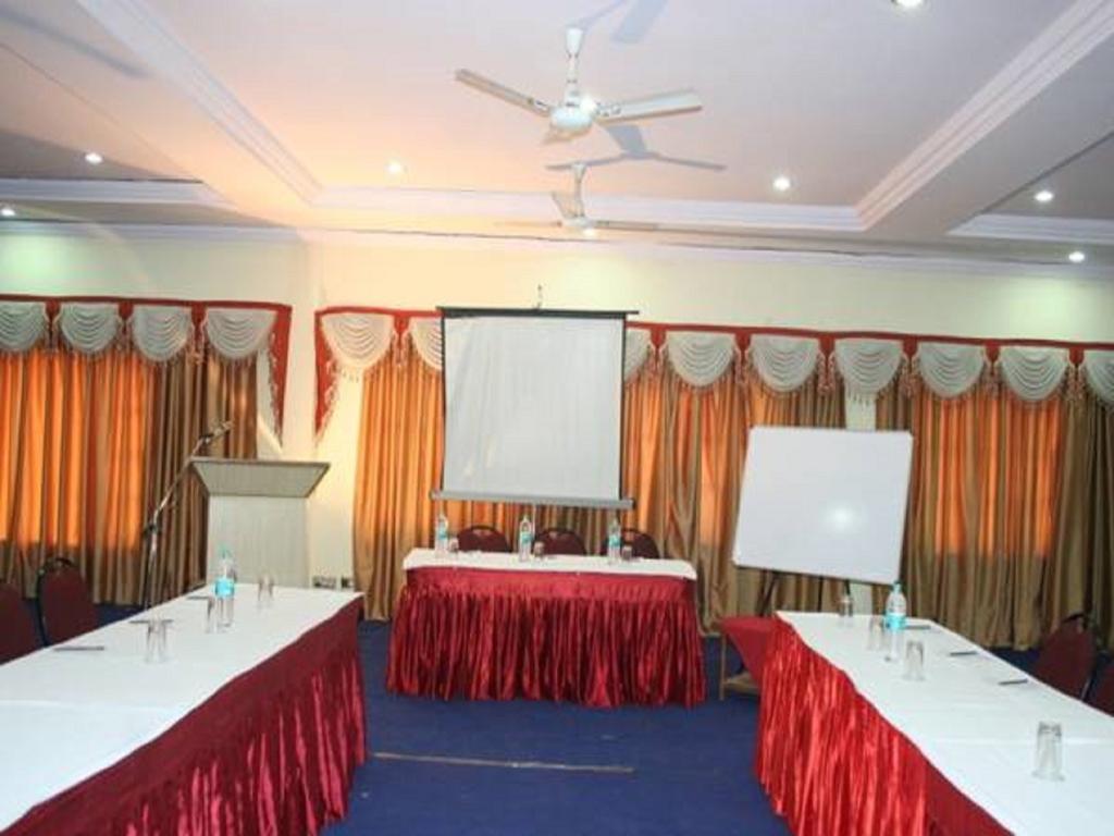 Hotel Palanpur Palace Mount Abu Exterior foto