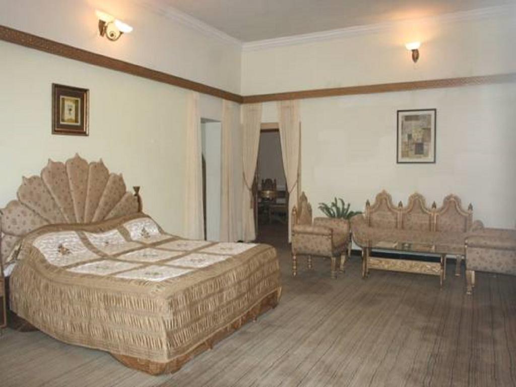 Hotel Palanpur Palace Mount Abu Zimmer foto