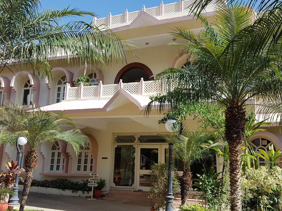 Hotel Palanpur Palace Mount Abu Exterior foto